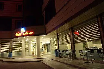 阿尔森酒店 酒店